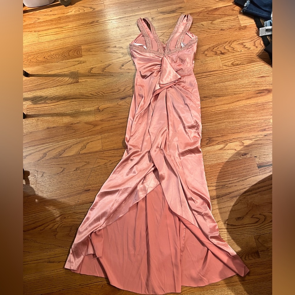 Elegant Pink Satin Prom Dress - Picture 4 of 10